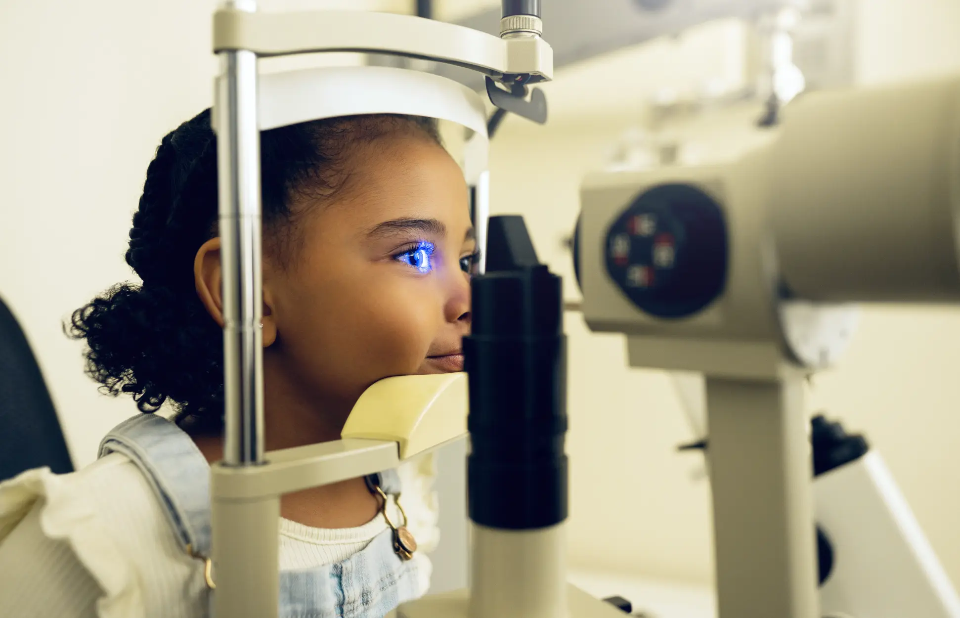 child-eye-exam-optometry-medical-vision-healthcare-consultation-glaucoma-check-young-client-girl-kid-with-laser-technology-blue-light-machine-scanning-ophthalmology-test